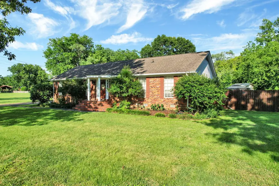 3820 NE Charleston Drive Ne, Cleveland, TN 37312 - #3