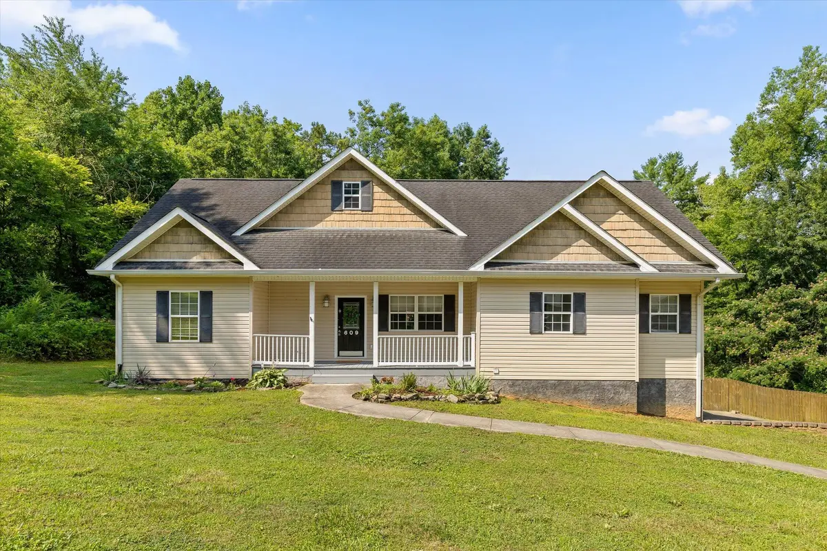 609 Neighbors Drive, Soddy Daisy, TN 37379 - #1