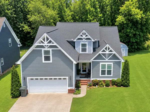 8329 Grinder Creek Place, Chattanooga, TN 37421