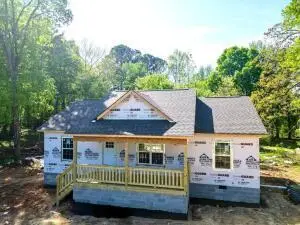 194 Davis Drive Ne, Calhoun, GA 30701 - #1