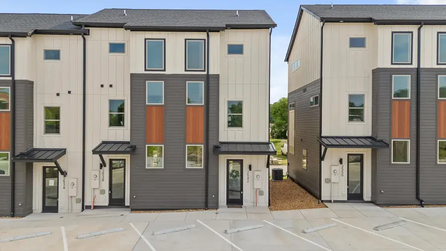 2550 E 18th Street, Chattanooga, TN 37404 - #3