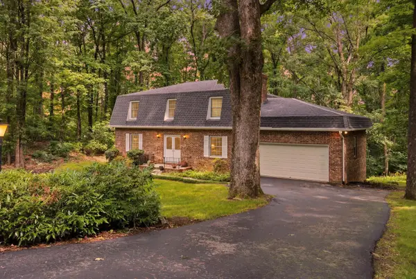 914 Glamis Circle, Signal Mountain, TN 37377