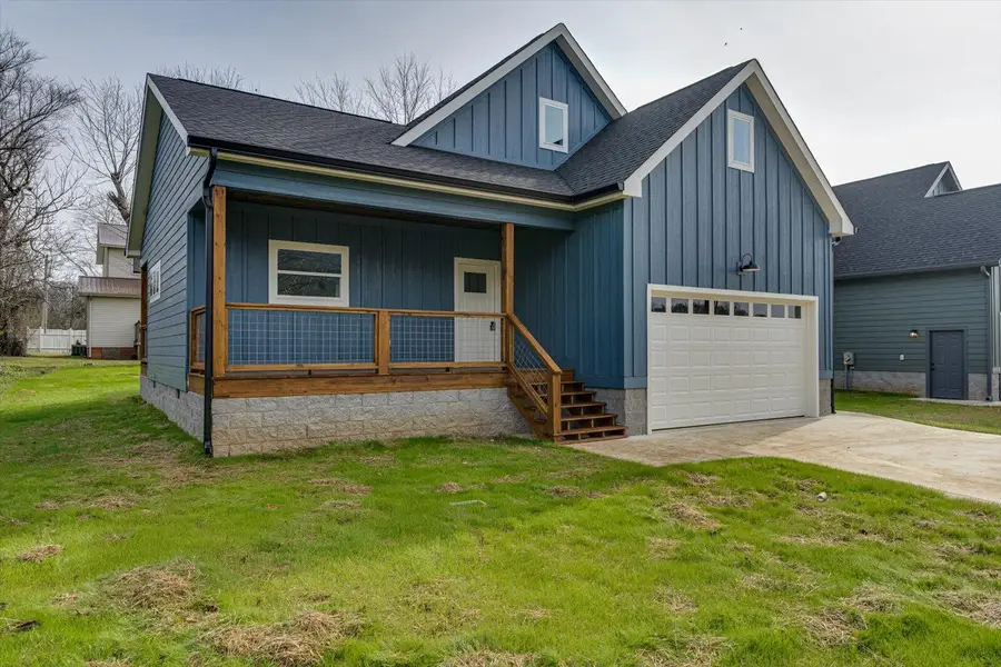 304 Cumberland Avenue, Jasper, TN 37347 - #2