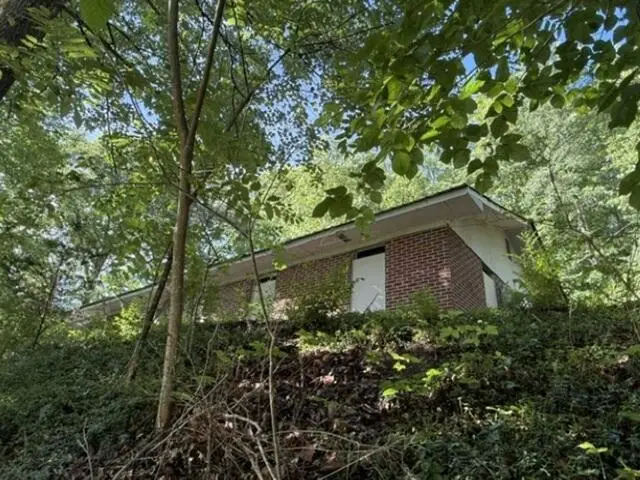 260 Collins Street, Sneedville, TN 37869 - #2