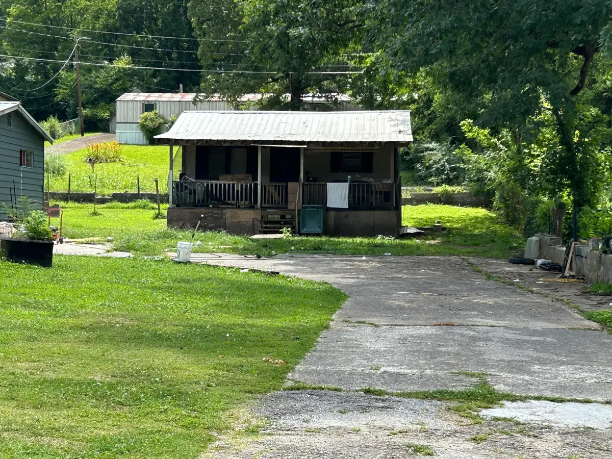 6 Kellys Ferry Avenue, Chattanooga, TN 37419 - #1