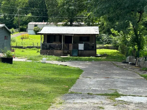 6 Kellys Ferry Avenue, Chattanooga, TN 37419