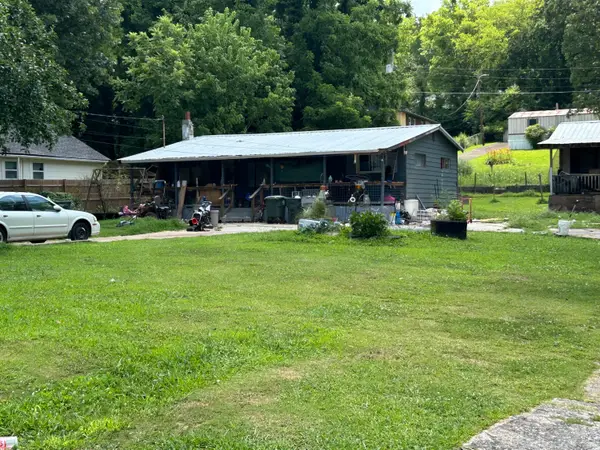 8 Kellys Ferry Avenue, Chattanooga, TN 37419