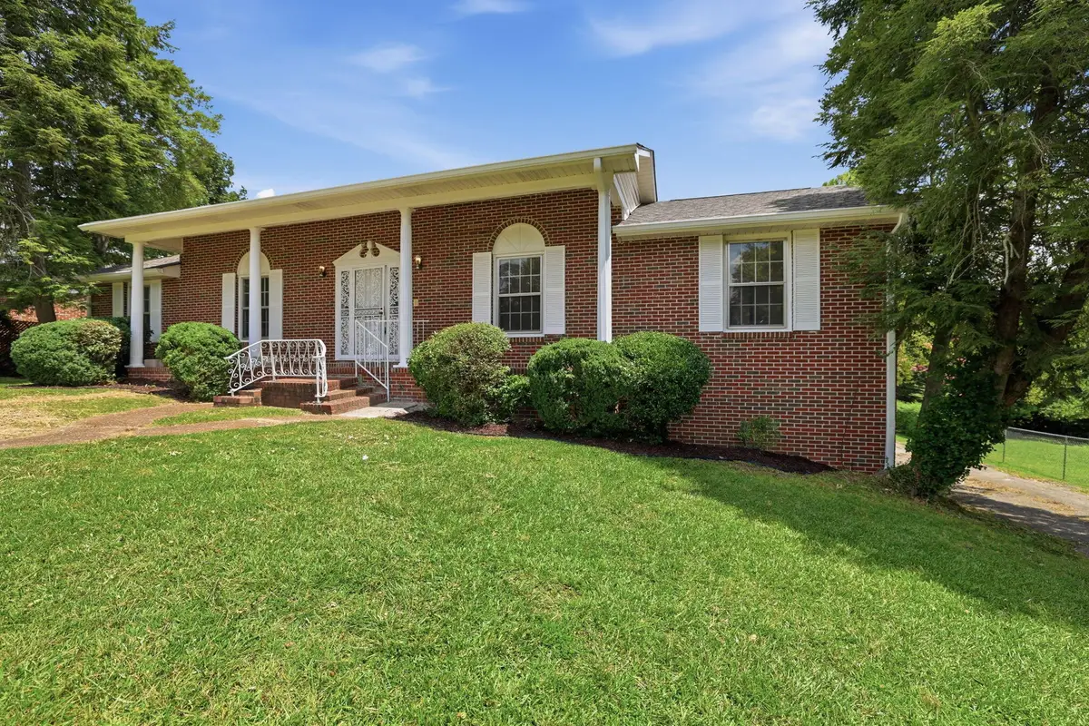 3833 Pin Oak Terrace, Chattanooga, TN 37411 - #1