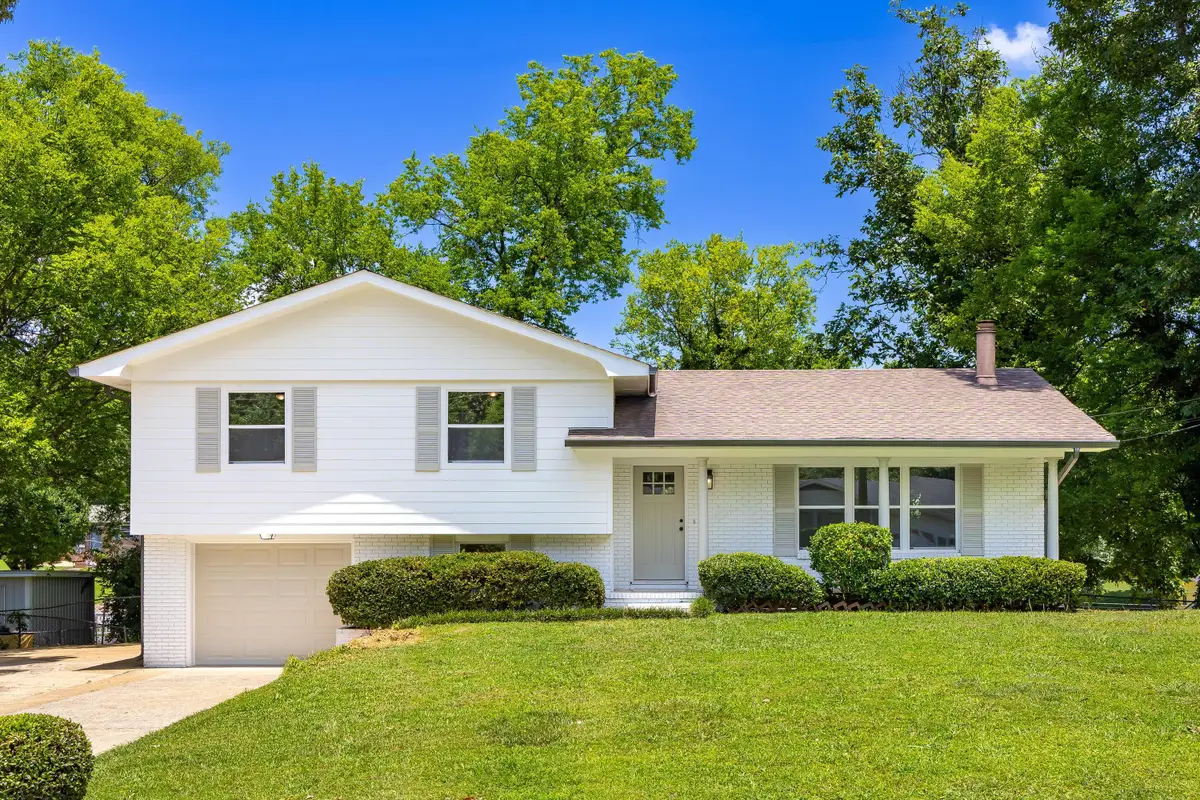 4305 Thunderbird Drive, Chattanooga, TN 37406 - #1