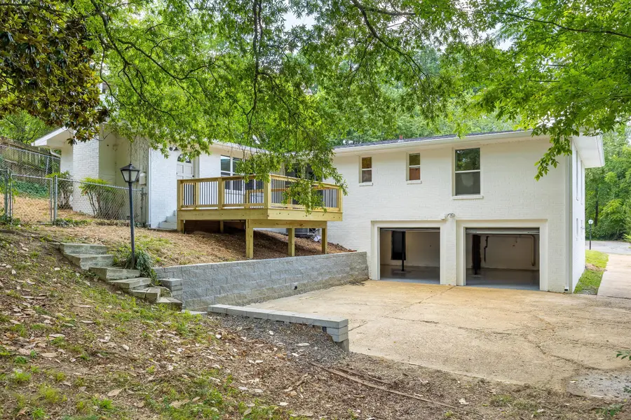 842 Brookfield Avenue, Chattanooga, TN 37412 - #3