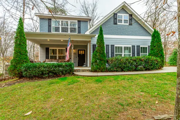 3680 Wilson Avenue, Signal Mountain, TN 37377