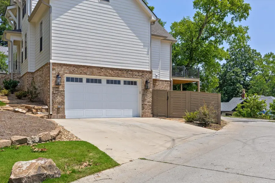 1006 Fairmount Avenue, Chattanooga, TN 37405 - #3