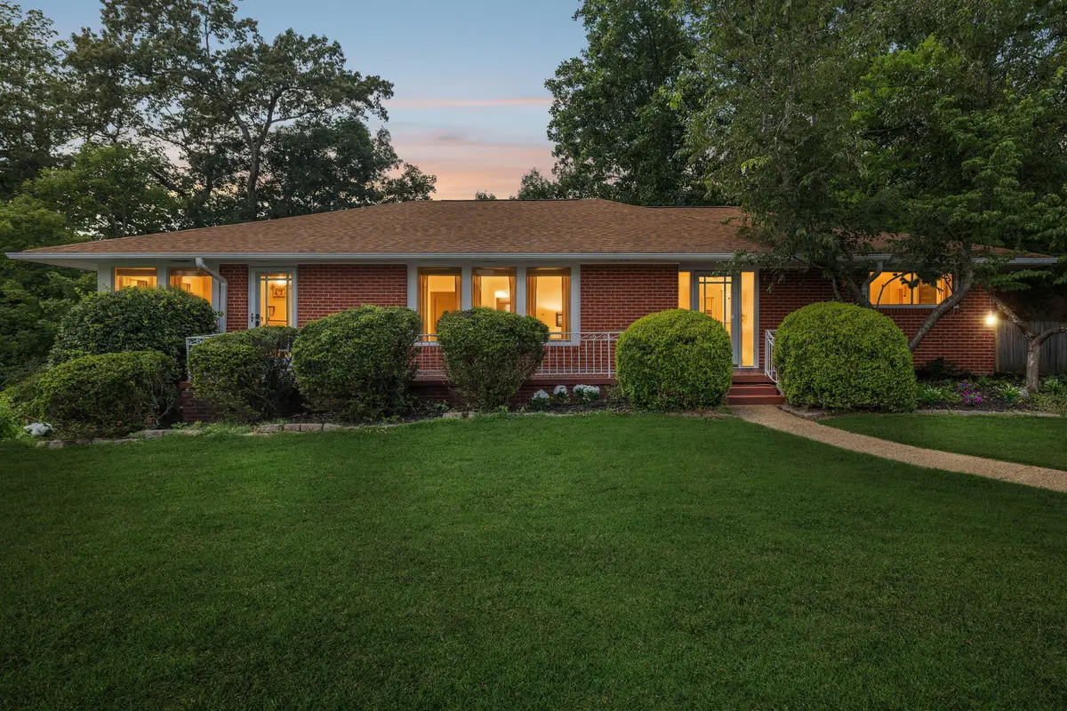 821 Mount Belvoir Drive, Chattanooga, TN 37412 - #1