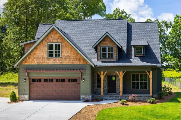 1918 Corral Road, Signal Mountain, TN 37377