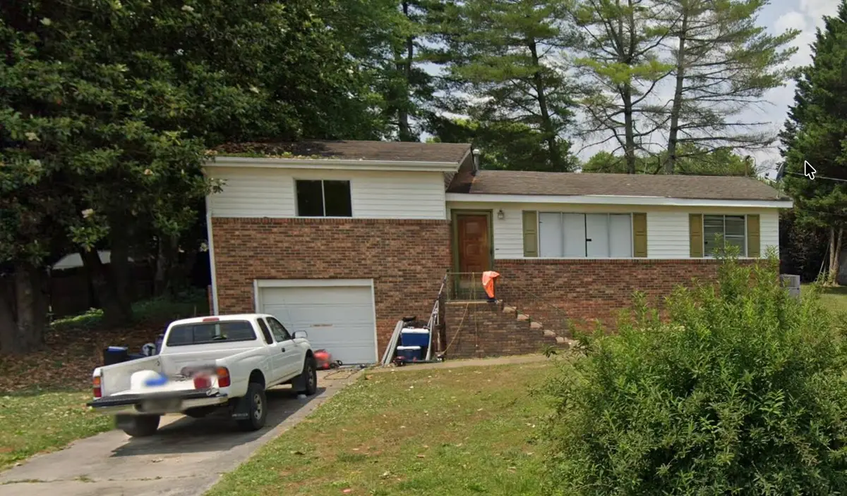 217 Walthall Avenue, Chickamauga, GA 30707 - #1