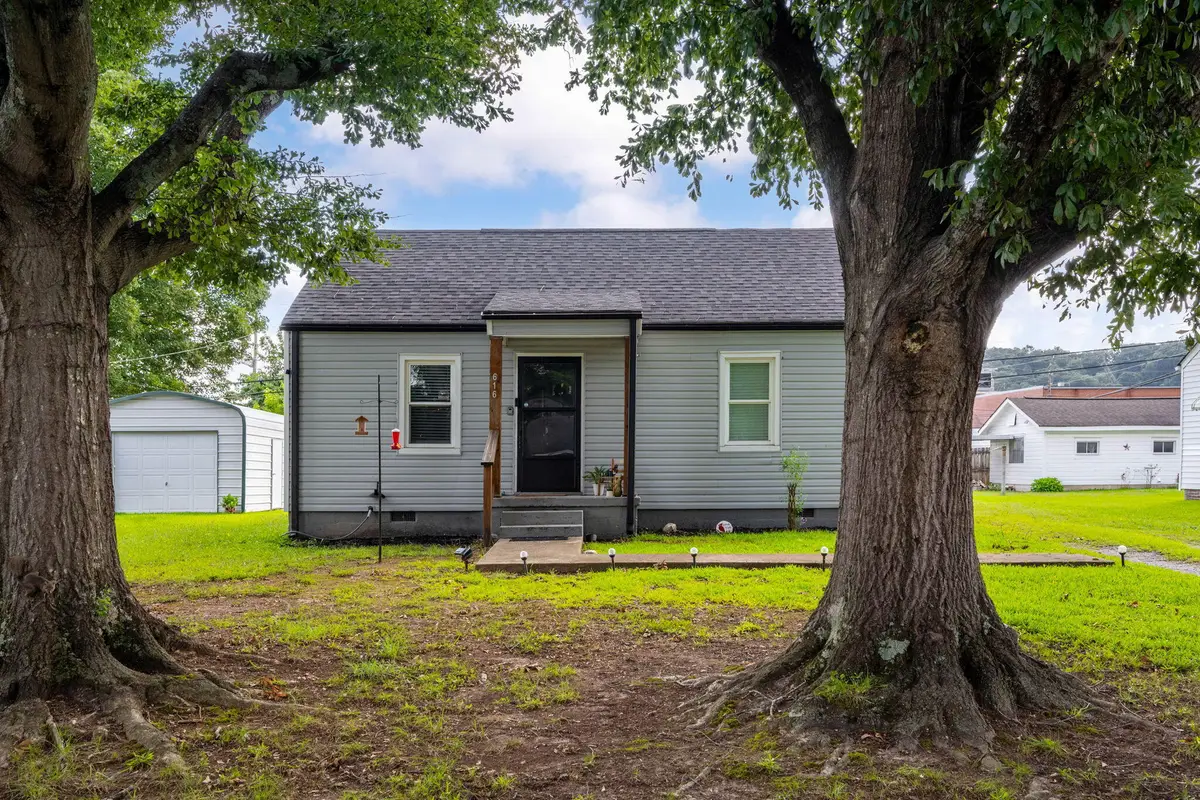 616 Carden Avenue, Rossville, GA 30741 - #1