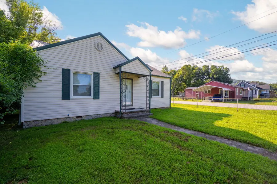 1112 Lee Avenue, Rossville, GA 30741 - #3
