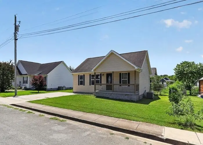 419 W 2nd Street, Jasper, TN 37347 - #2