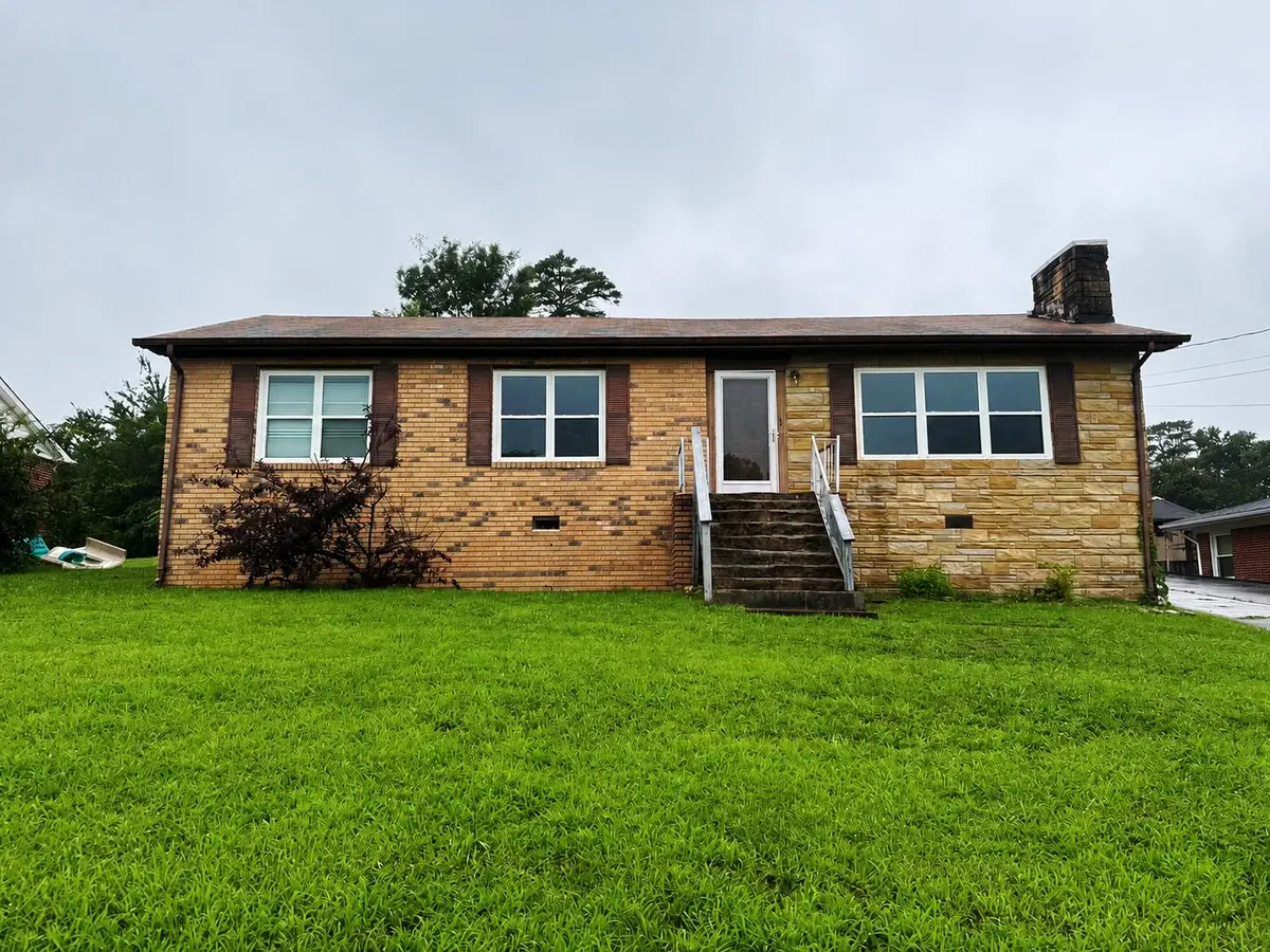 805 Woodland Drive, Rossville, GA 30741 - #1