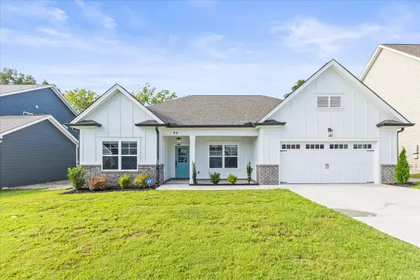 98 Winchester Drive, Rossville, GA 30741