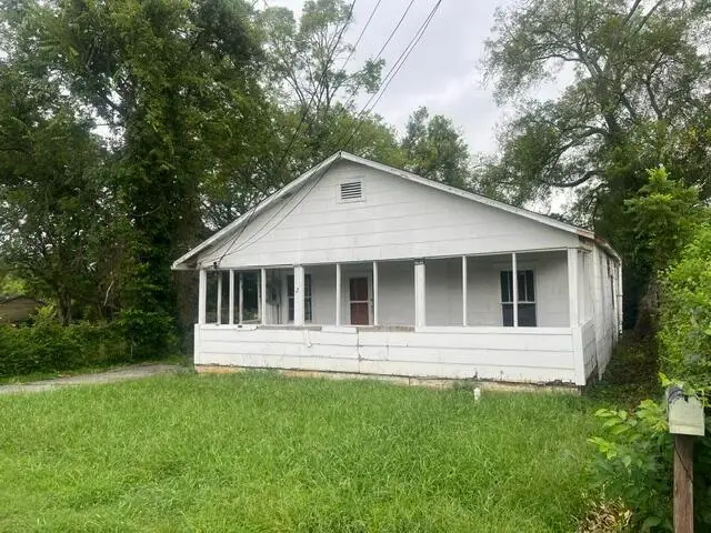 523 W Gordon Avenue, Rossville, GA 30741 - #2