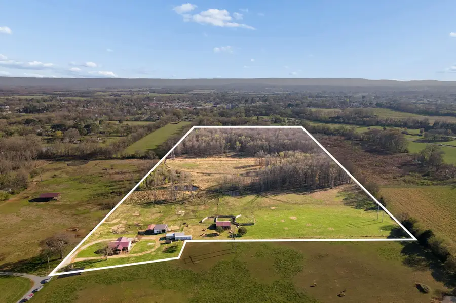 324 Laster Holman Lane, Decherd, TN 37324 - #3