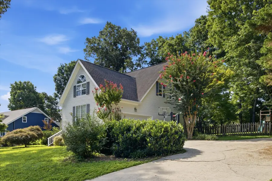 9811 Autumn Glen Drive, Soddy Daisy, TN 37379 - #2