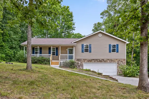5031 Village Drive, Cohutta, GA 30710