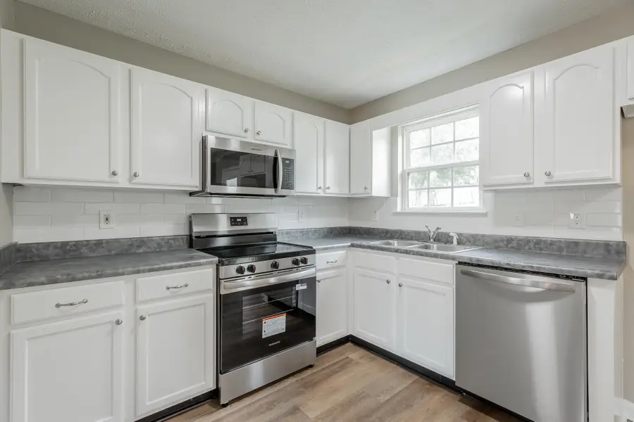 380 Lookout Circle, Trenton, GA 30752 - #2