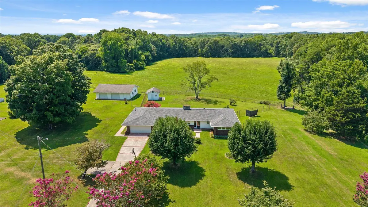 4329 S Ga 301 Highway, Trenton, GA 30752 - #1