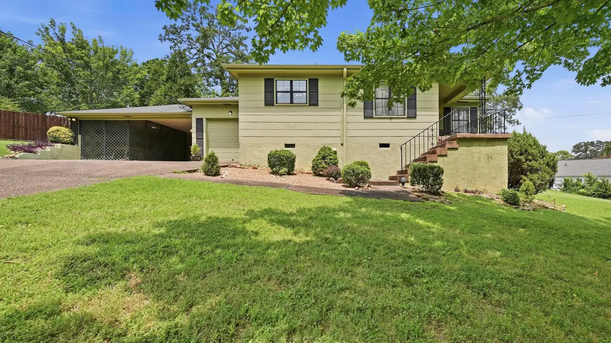 1281 W Fairfax Drive, Chattanooga, TN 37415 - #1