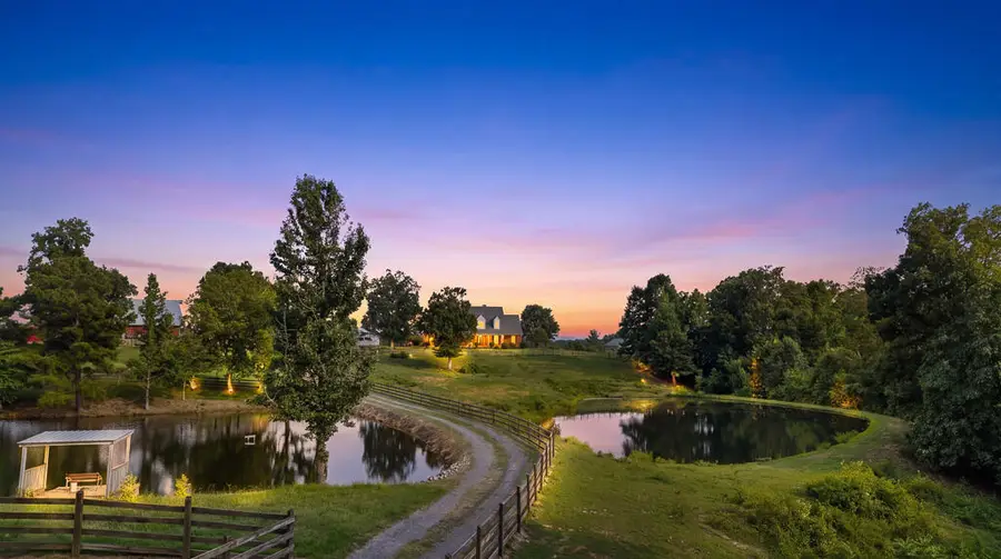 559 White Road Se, Old Fort, TN 37362 - #3