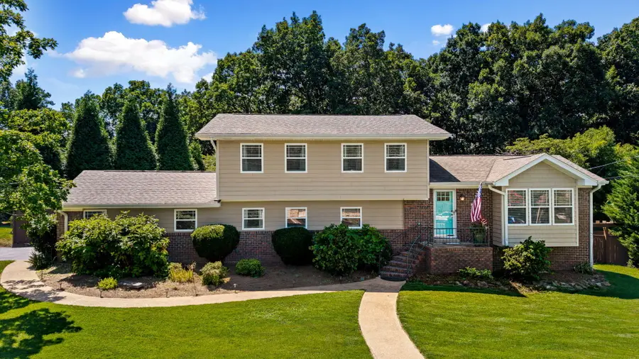 7101 Fairington Circle, Hixson, TN 37343 - #2