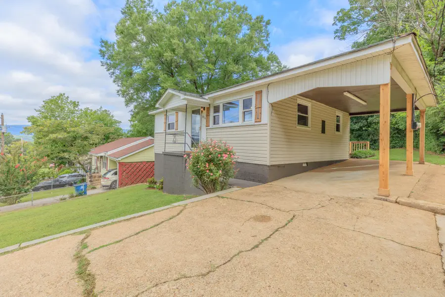 214 Cave Street, Rossville, GA 30741 - #2