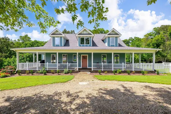 204 Johnny Wheeler Lane, Dunlap, TN 37327