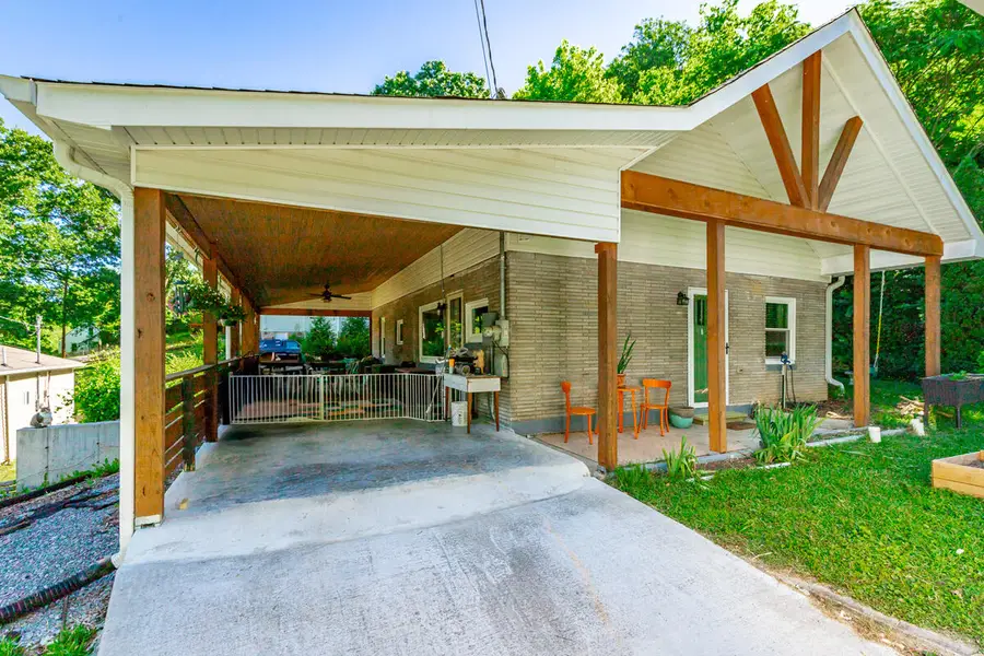 401 Bank Street, Chattanooga, TN 37415 - #2