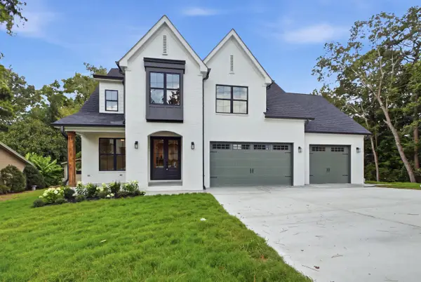 6821 Lakeshore Drive, Chattanooga, TN 37416