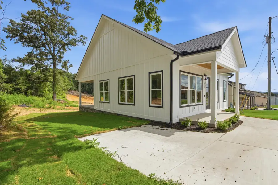 358 Thomas Road, Fort Oglethorpe, GA 30742 - #3