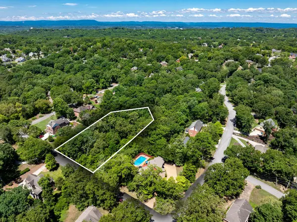 612 Hidden Hollow Drive, Chattanooga, TN 37421