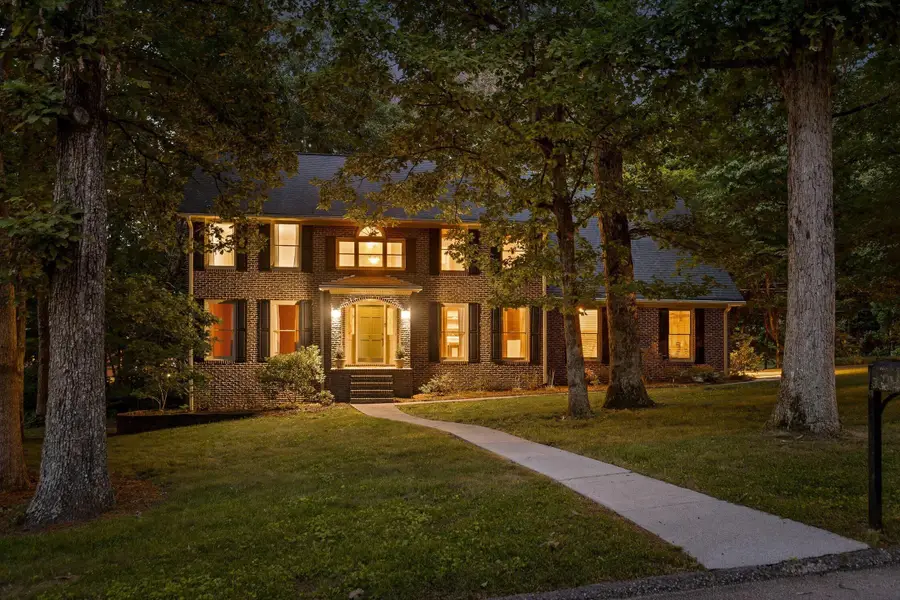 31 Mountain Cove Road, Signal Mountain, TN 37377 - #2