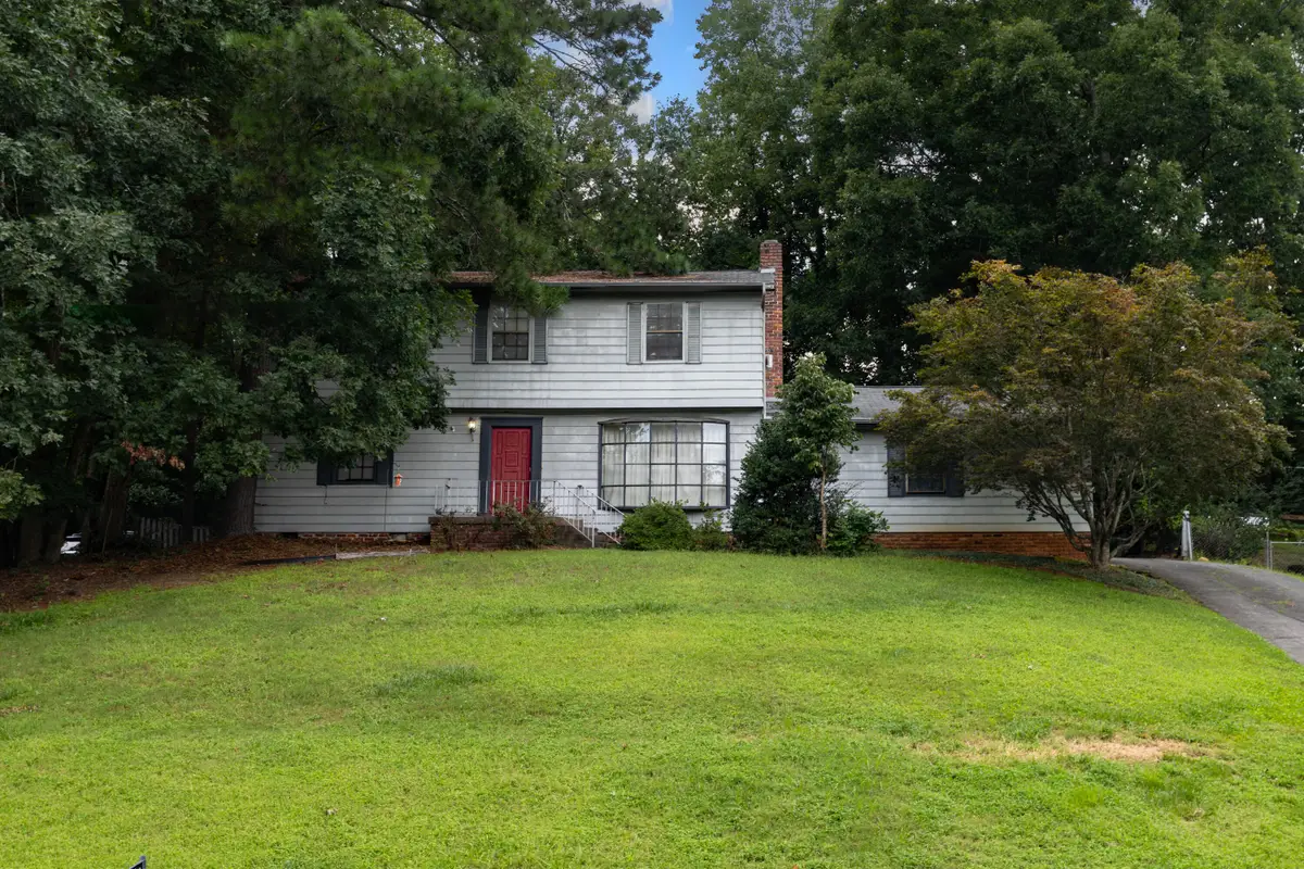800 S Valleywood Circle, Hixson, TN 37343 - #1