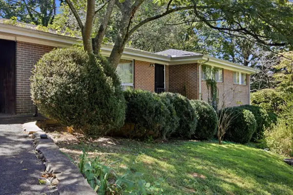 1905 Hixson Pike, Chattanooga, TN 37405