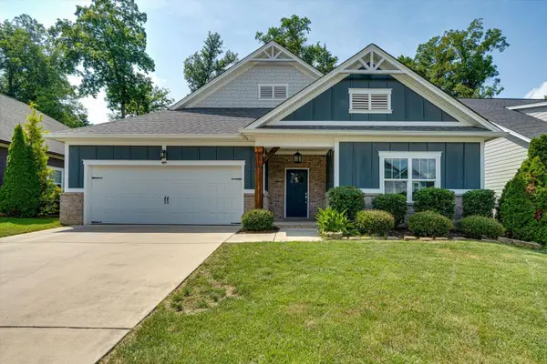 559 Deer Valley Drive, Hixson, TN 37343