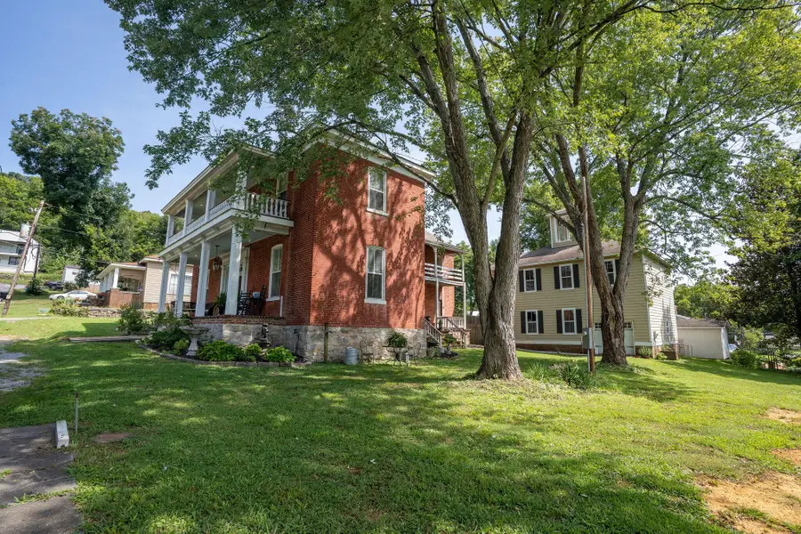 211 Church Street, Stevenson, AL 35772 - #3