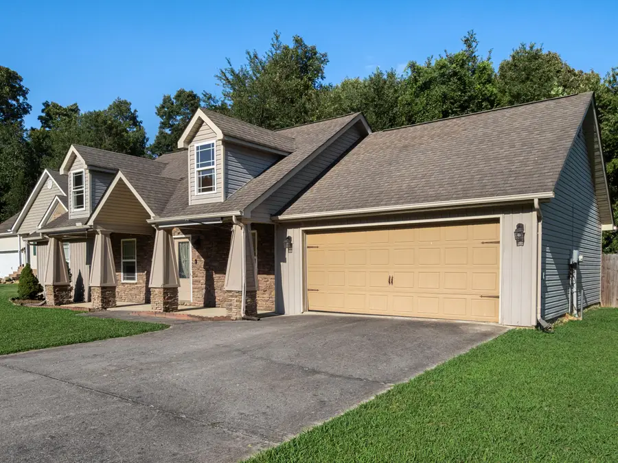 404 Southern Drive, Ringgold, GA 30736 - #2