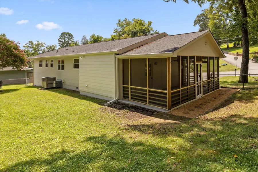 225 Greenleaf Street, Chattanooga, TN 37415 - #3