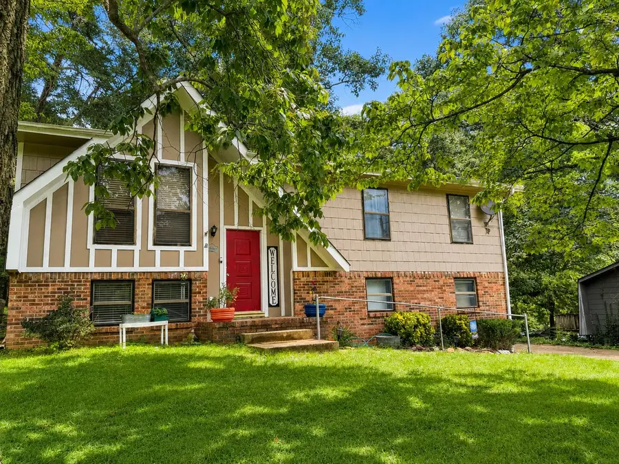 1045 Hillcrest Road, Hixson, TN 37343 - #2