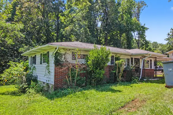 811 Lynn Lane, Rossville, GA 30741