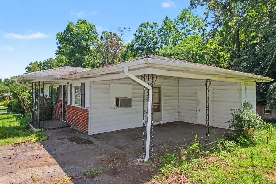 811 Lynn Lane, Rossville, GA 30741 - #2
