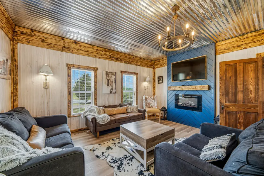 297 County Road 714, Valley Head, AL 35989 - #2